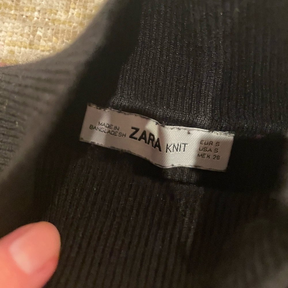 Zara Ribbed Black Sweater - Picture 4 of 6